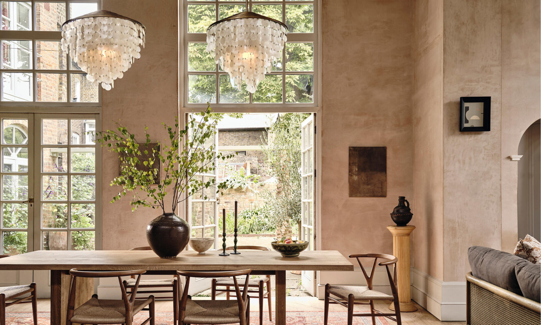 Modern Tuscan Villa Interior Design - Woodgrain